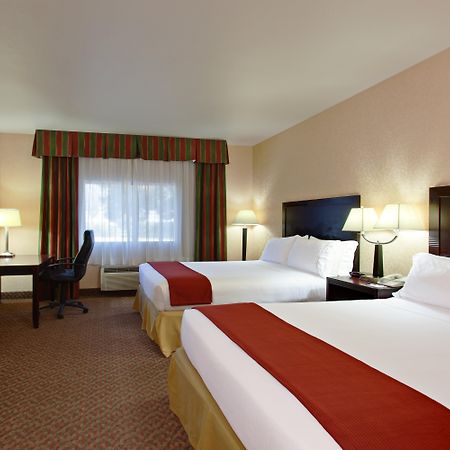 Holiday Inn Express Temecula By Ihg Buitenkant foto